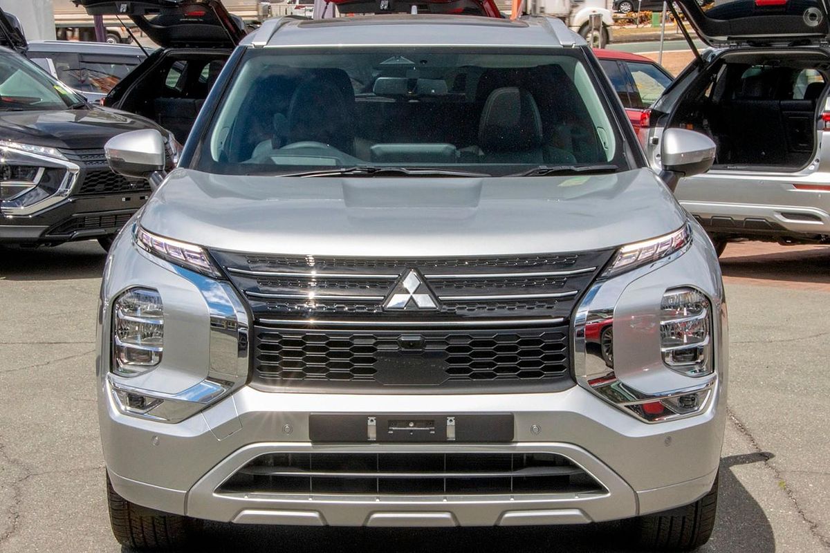 2024 Mitsubishi Outlander Zm