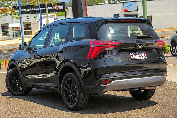 2024 Mahindra XUV700 AX7L Black Edition