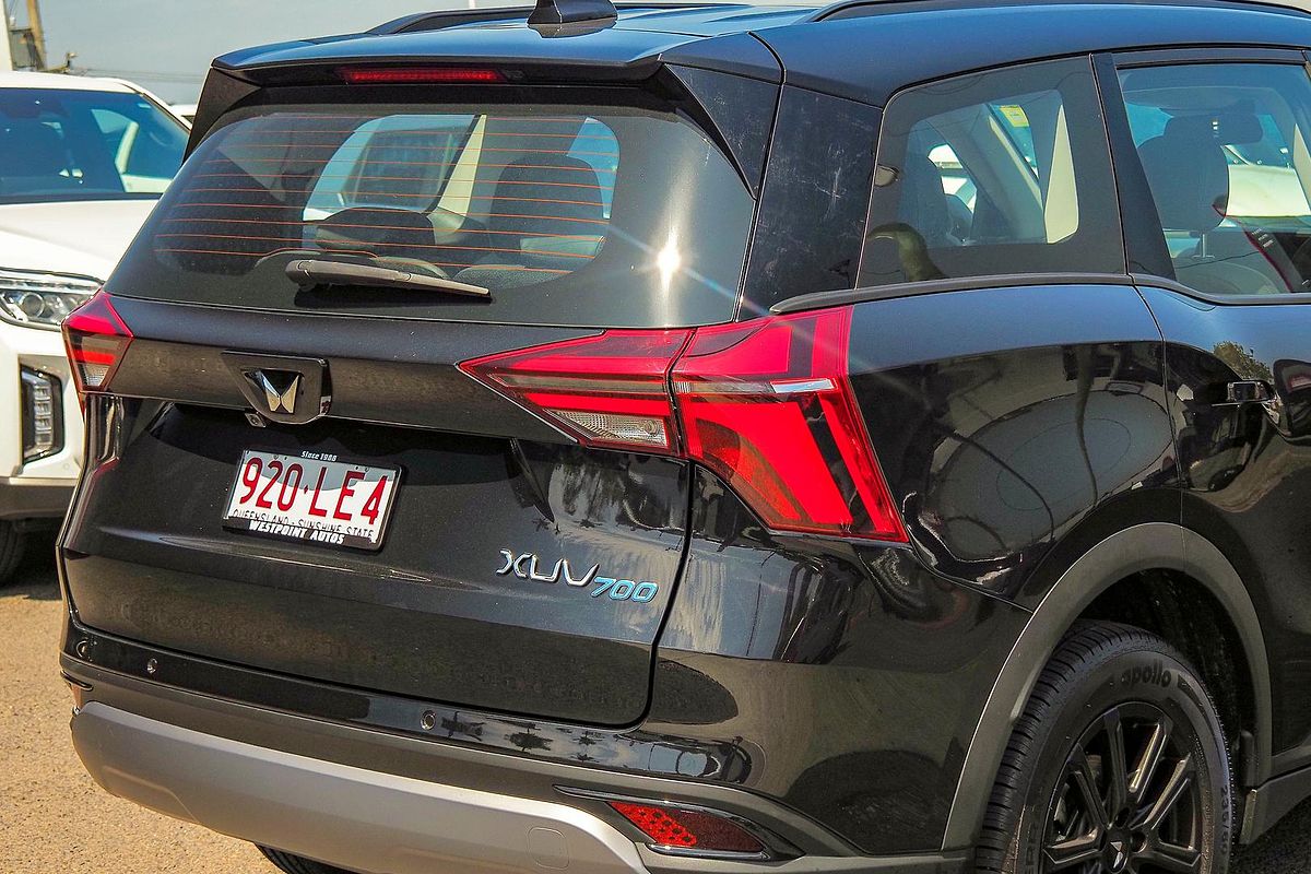 2024 Mahindra XUV700 AX7L Black Edition
