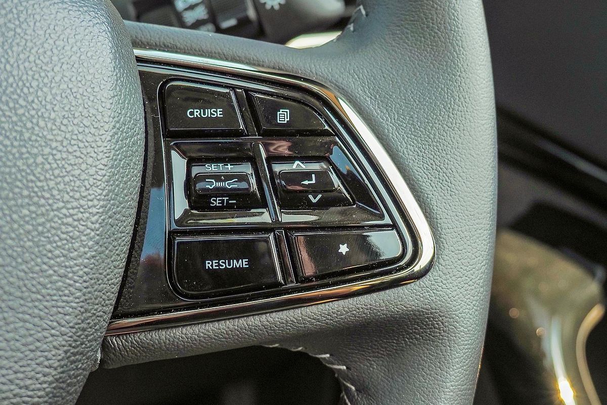 2024 Mahindra XUV700 AX7L Black Edition