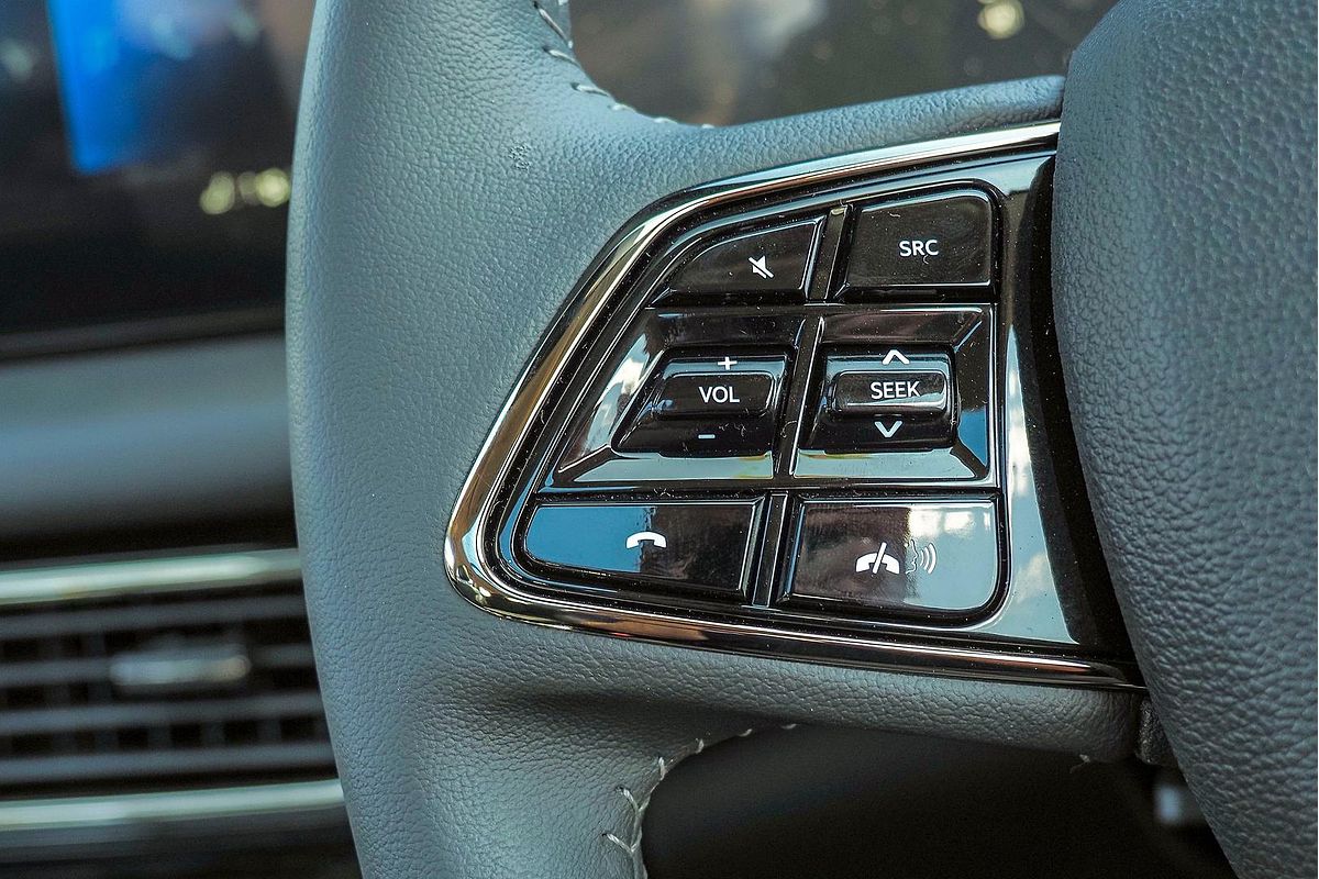2024 Mahindra XUV700 AX7L Black Edition