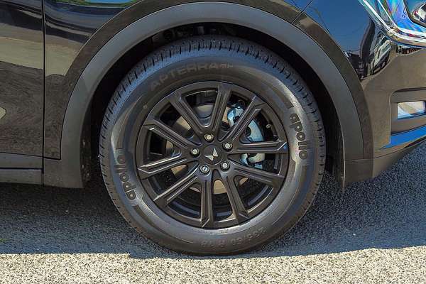 2024 Mahindra XUV700 AX7L Black Edition