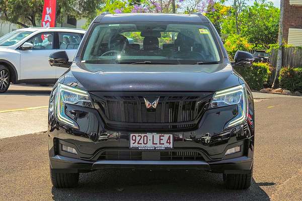 2024 Mahindra XUV700 AX7L Black Edition