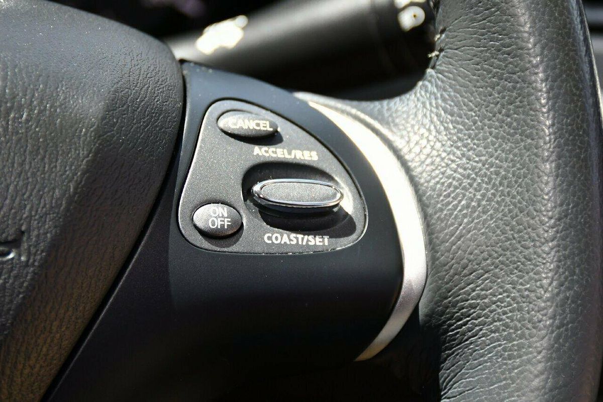 2017 Nissan Pathfinder ST R52 Series II