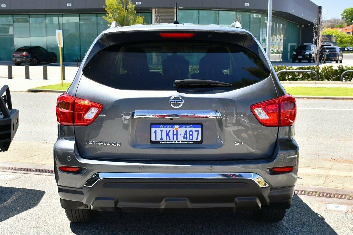 2017 Nissan Pathfinder ST R52 Series II