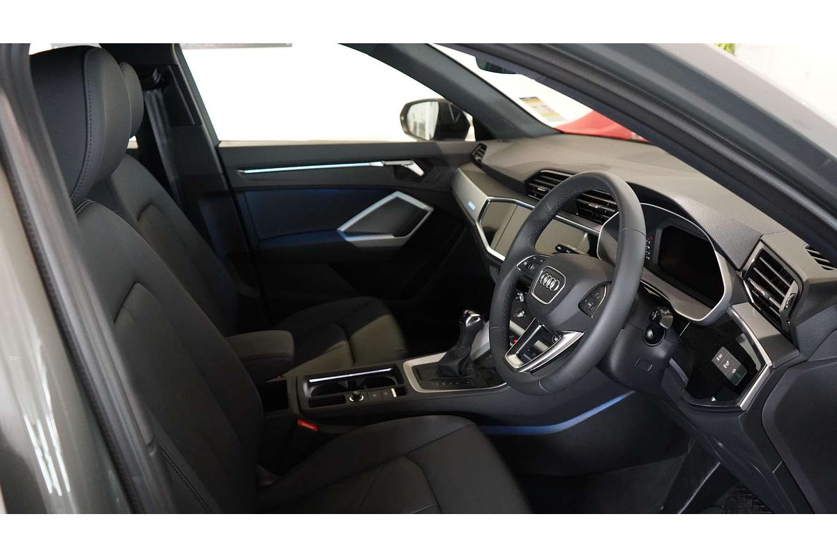 2023 Audi Q3 40 TFSI F3