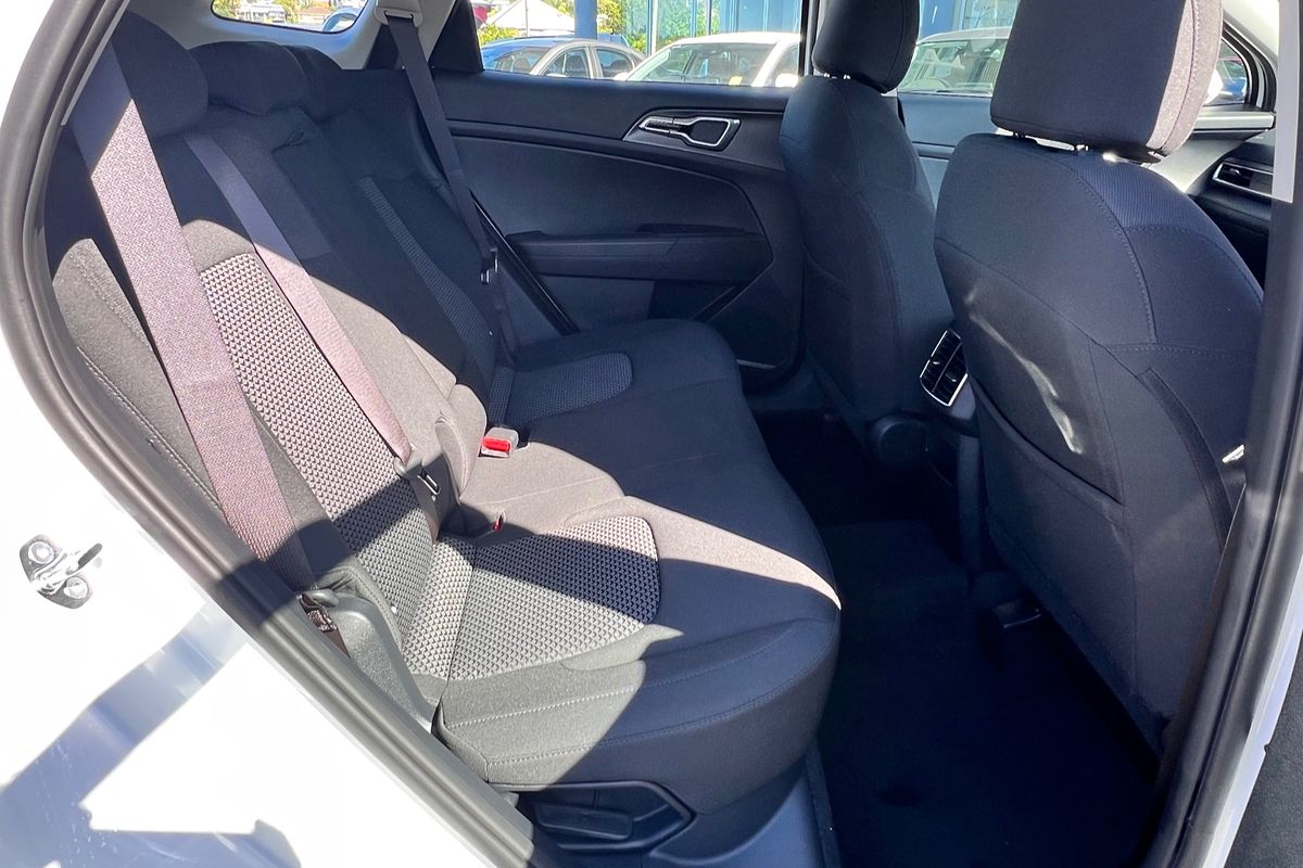 2024 Kia Sportage S NQ5