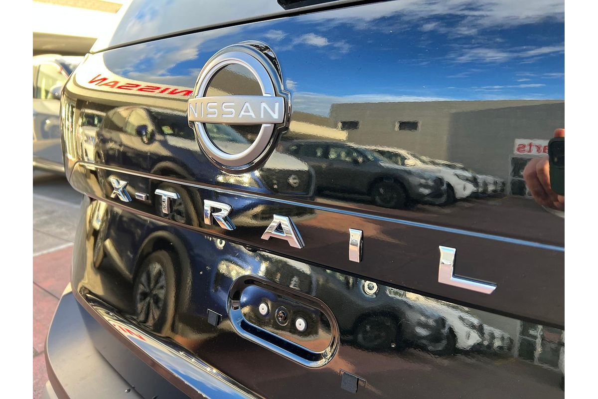 2024 Nissan X-TRAIL ST-L T33