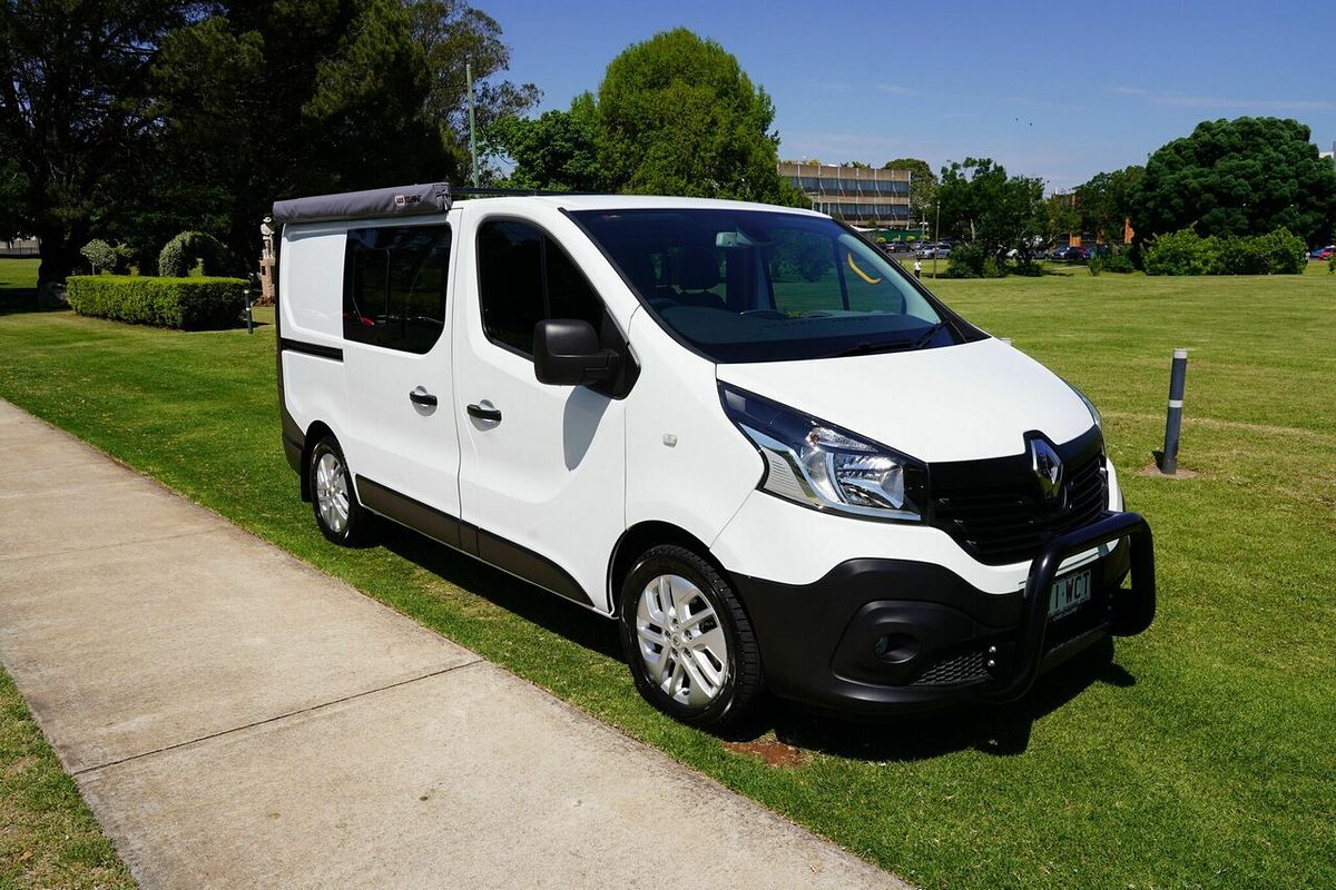 2015 Renault Trafic SWB X82