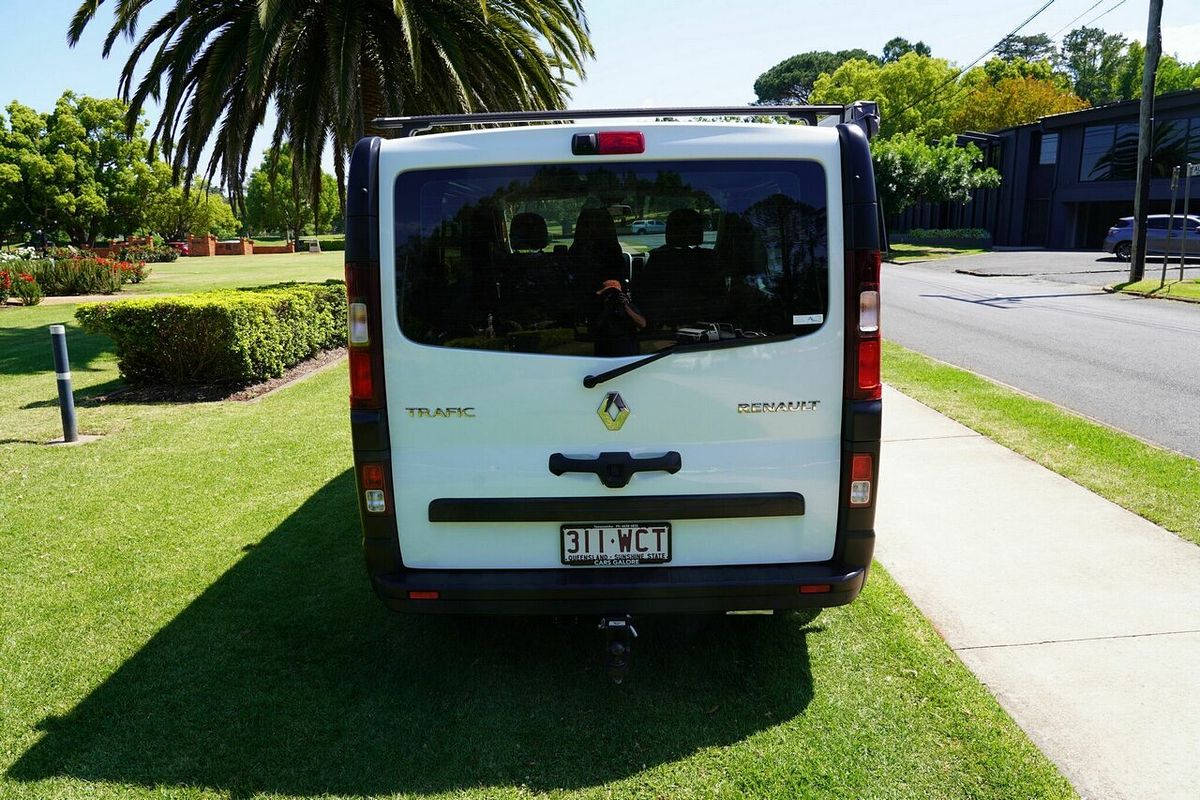 2015 Renault Trafic SWB X82