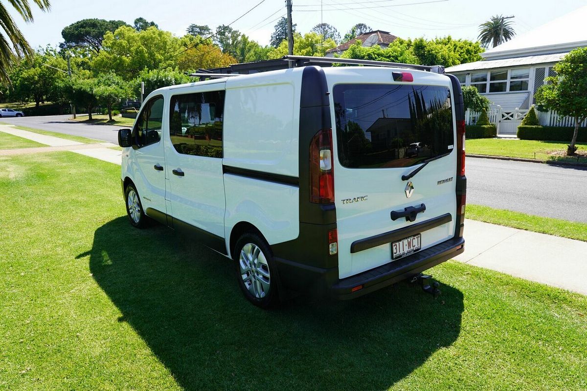 2015 Renault Trafic SWB X82