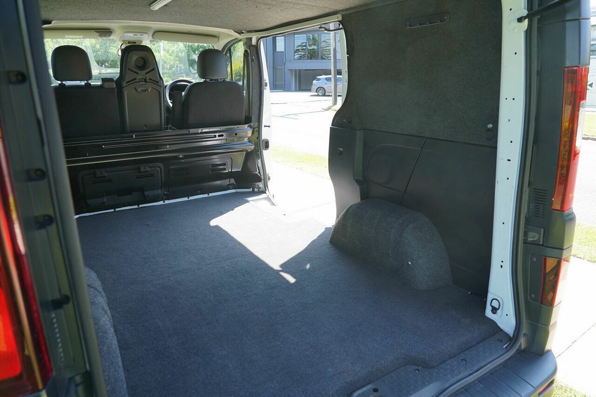 2015 Renault Trafic SWB X82