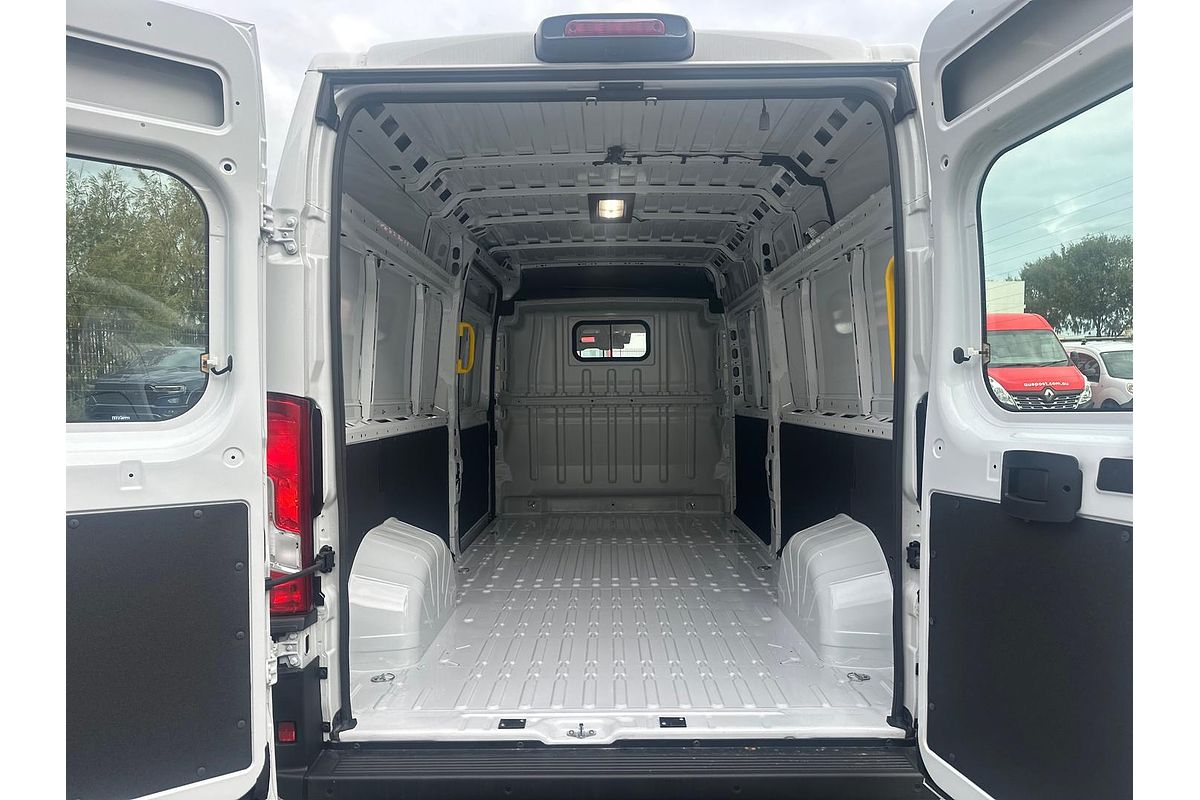 2023 Fiat Ducato Series 8 LWB