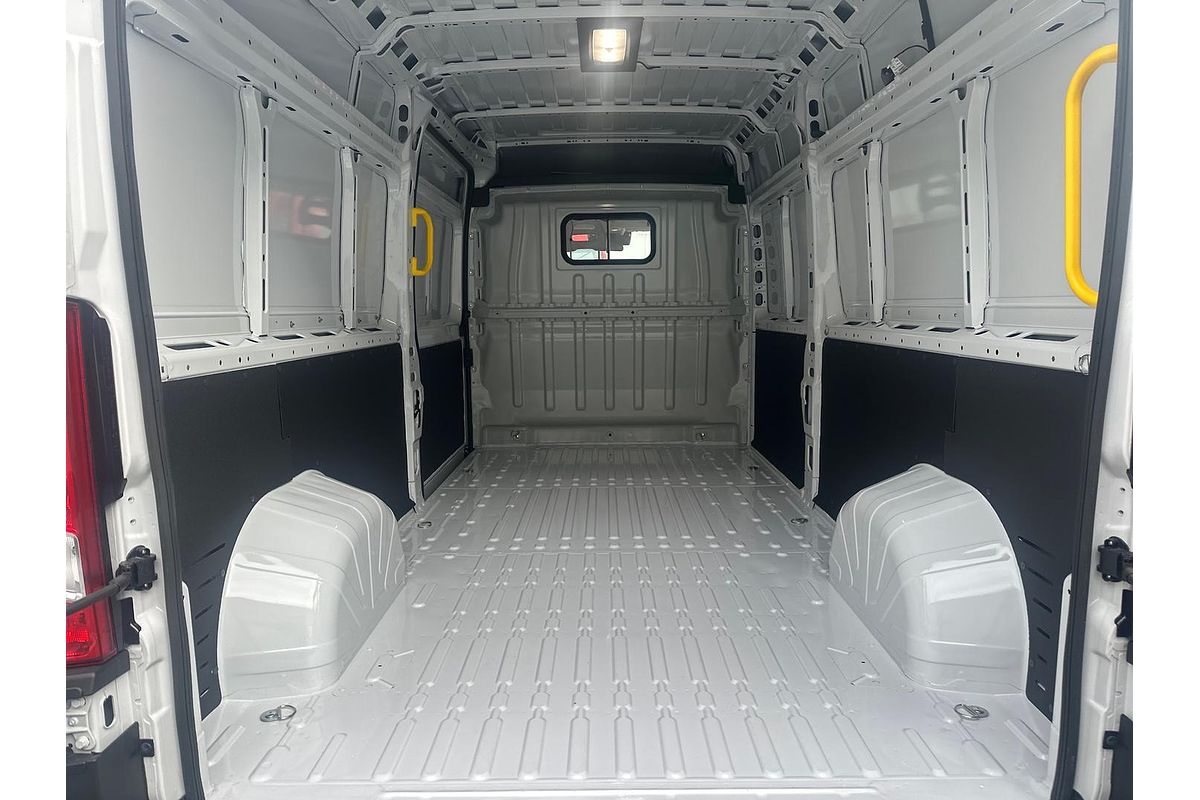2023 Fiat Ducato Series 8 LWB