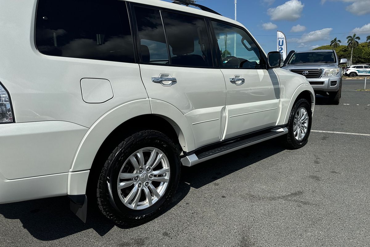2018 Mitsubishi Pajero GLS NX