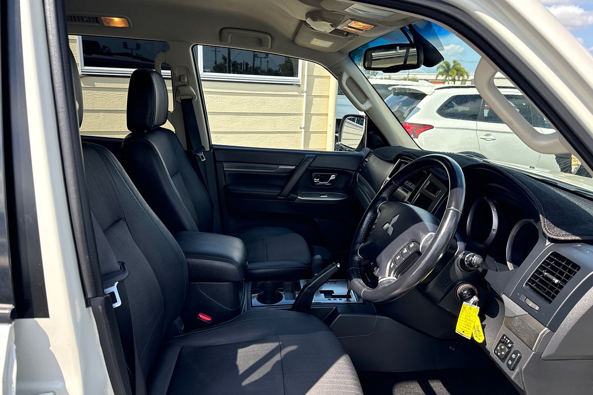 2018 Mitsubishi Pajero GLS NX