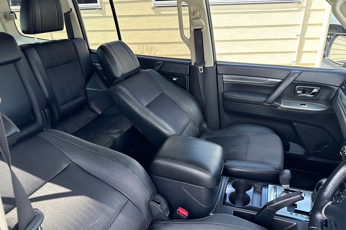 2018 Mitsubishi Pajero GLS NX