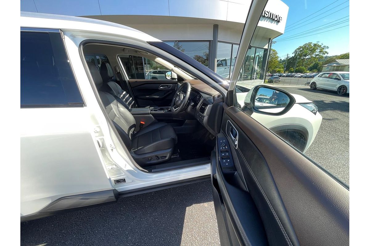 2023 Nissan X-TRAIL ST-L T33