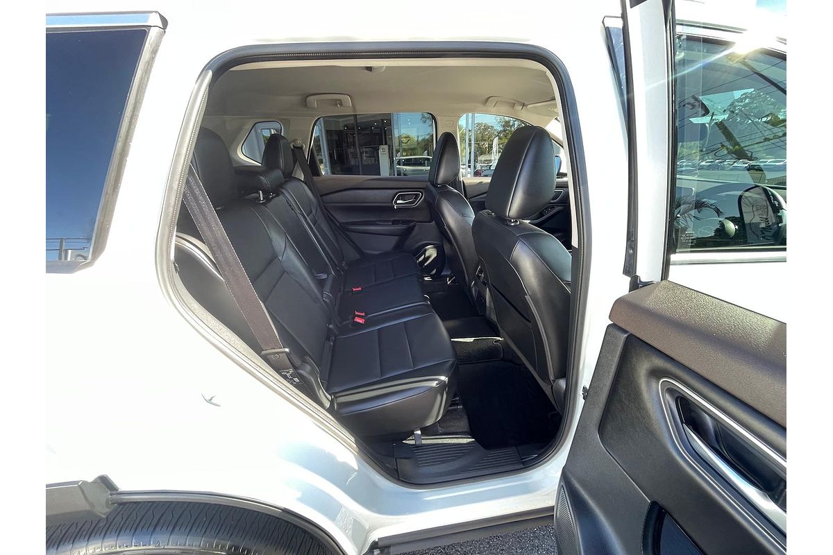 2023 Nissan X-TRAIL ST-L T33