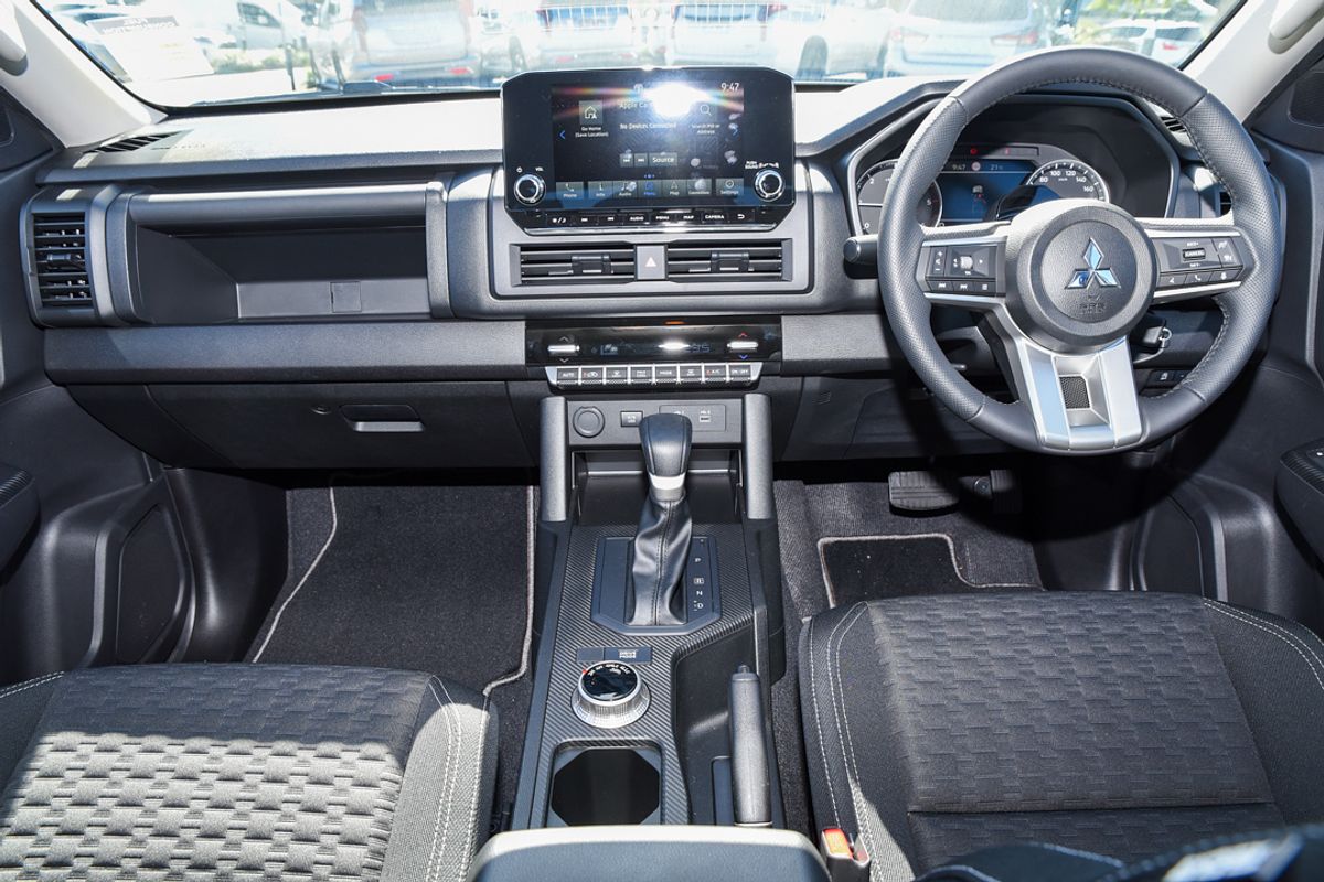 2024 Mitsubishi Triton GLX-R MV 4X4