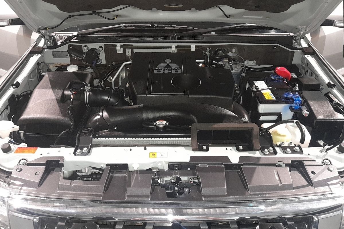 2021 Mitsubishi Pajero GLX NX