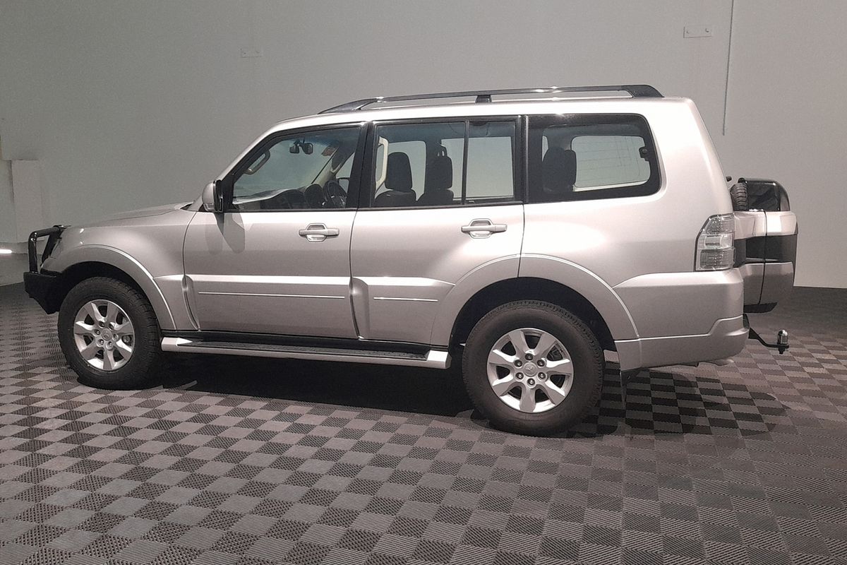 2021 Mitsubishi Pajero GLX NX
