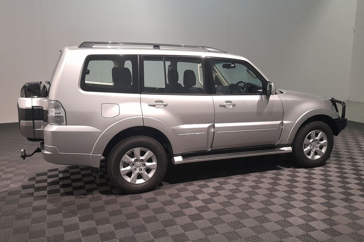 2021 Mitsubishi Pajero GLX NX