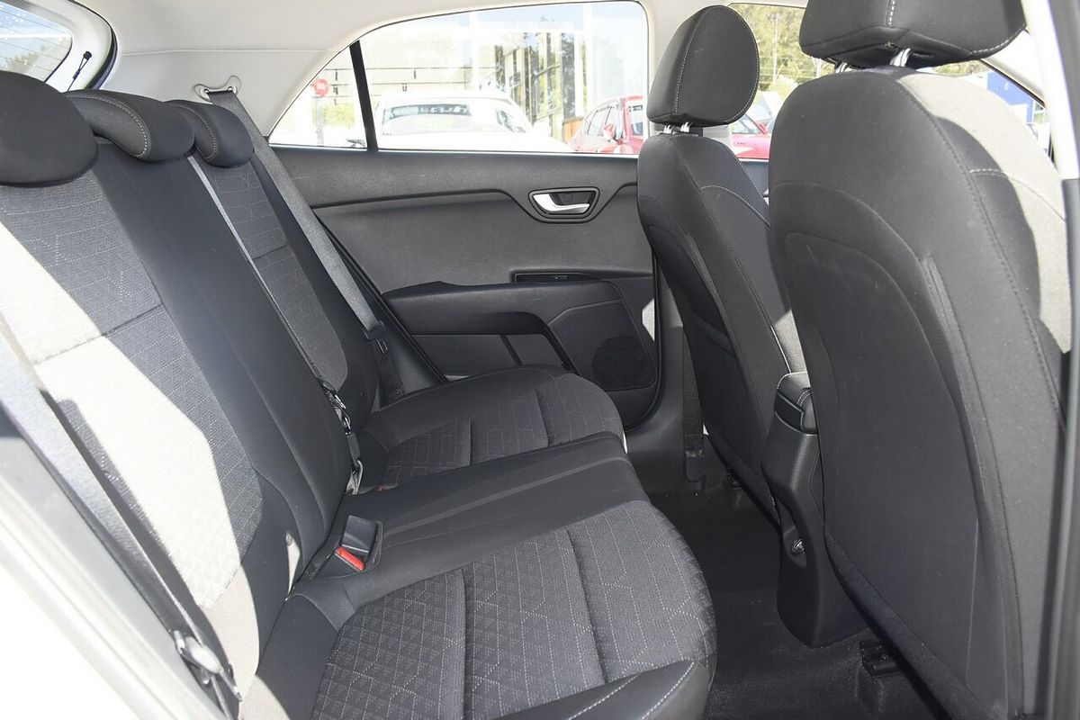 2022 Kia Rio S YB