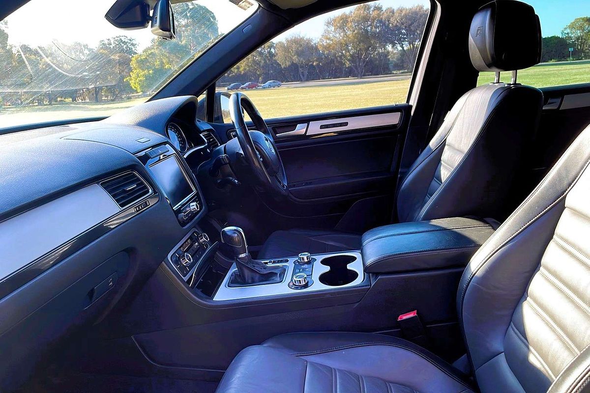 2013 Volkswagen Touareg V8 TDI R-Line 7P
