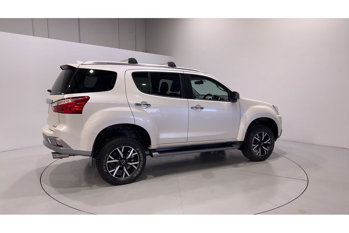 2019 Isuzu MU-X LS-T