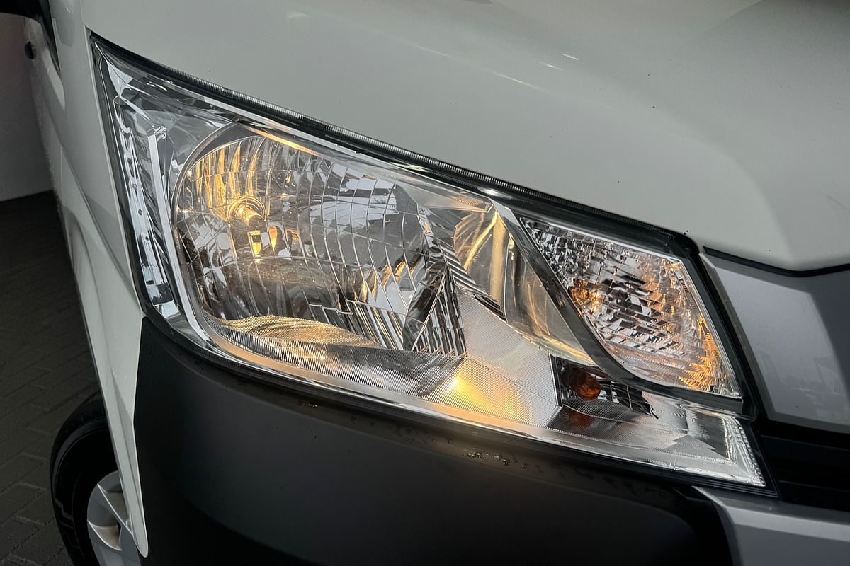 2019 Toyota Hiace Commuter GDH322R