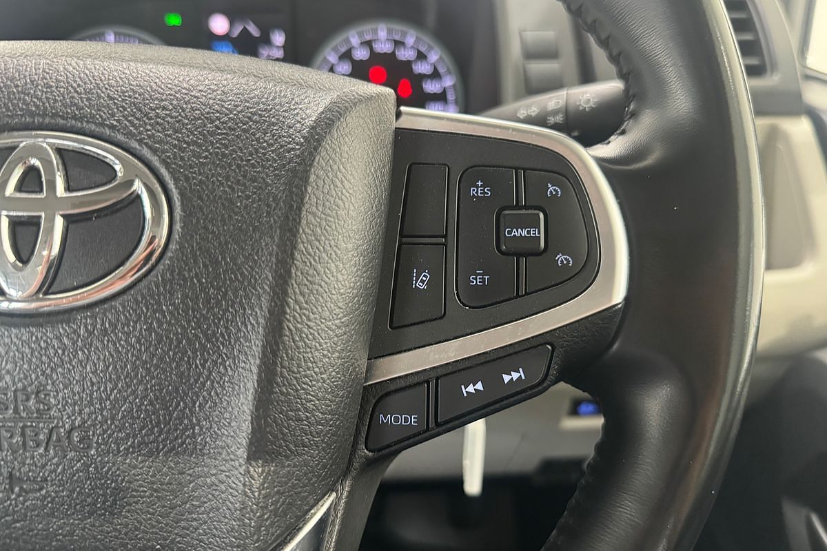 2019 Toyota Hiace Commuter GDH322R