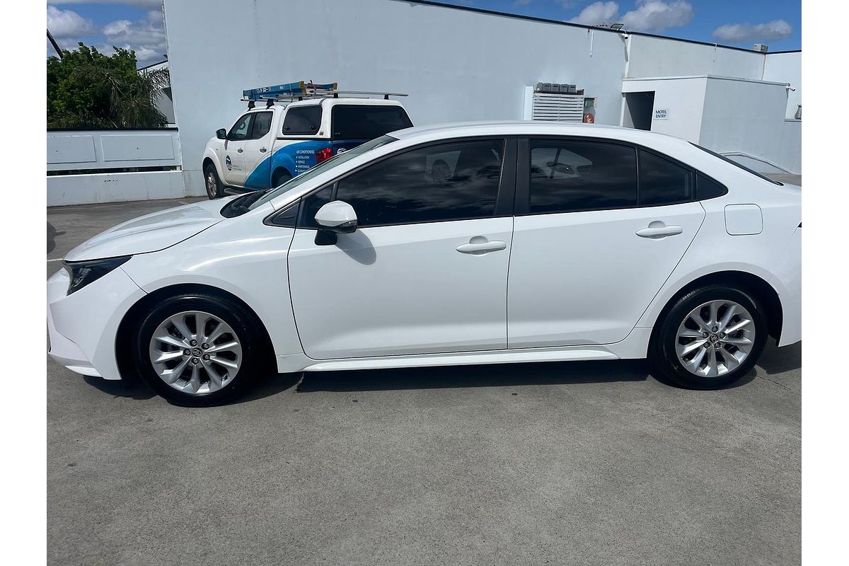 2020 Toyota Corolla Ascent Sport MZEA12R