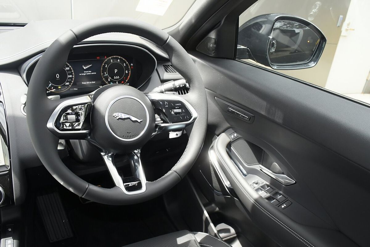 2024 Jaguar E-PACE P250 R-Dynamic SE X540