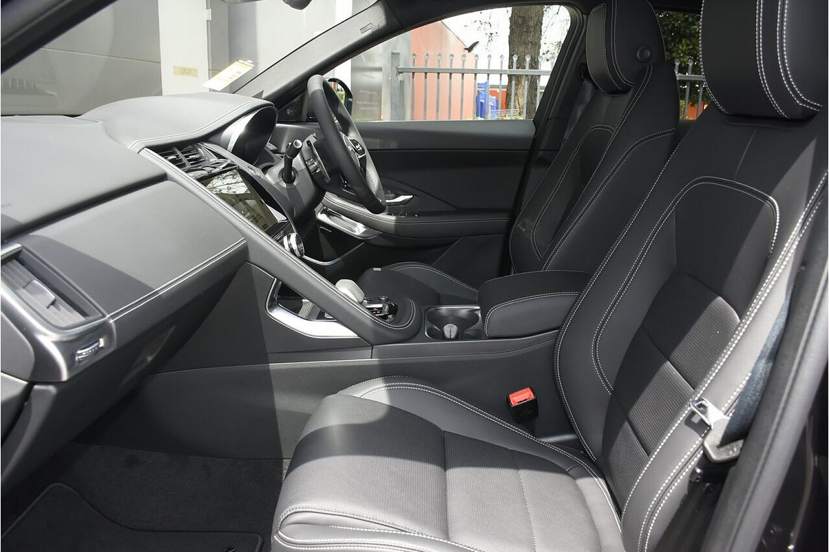 2024 Jaguar E-PACE P250 R-Dynamic SE X540