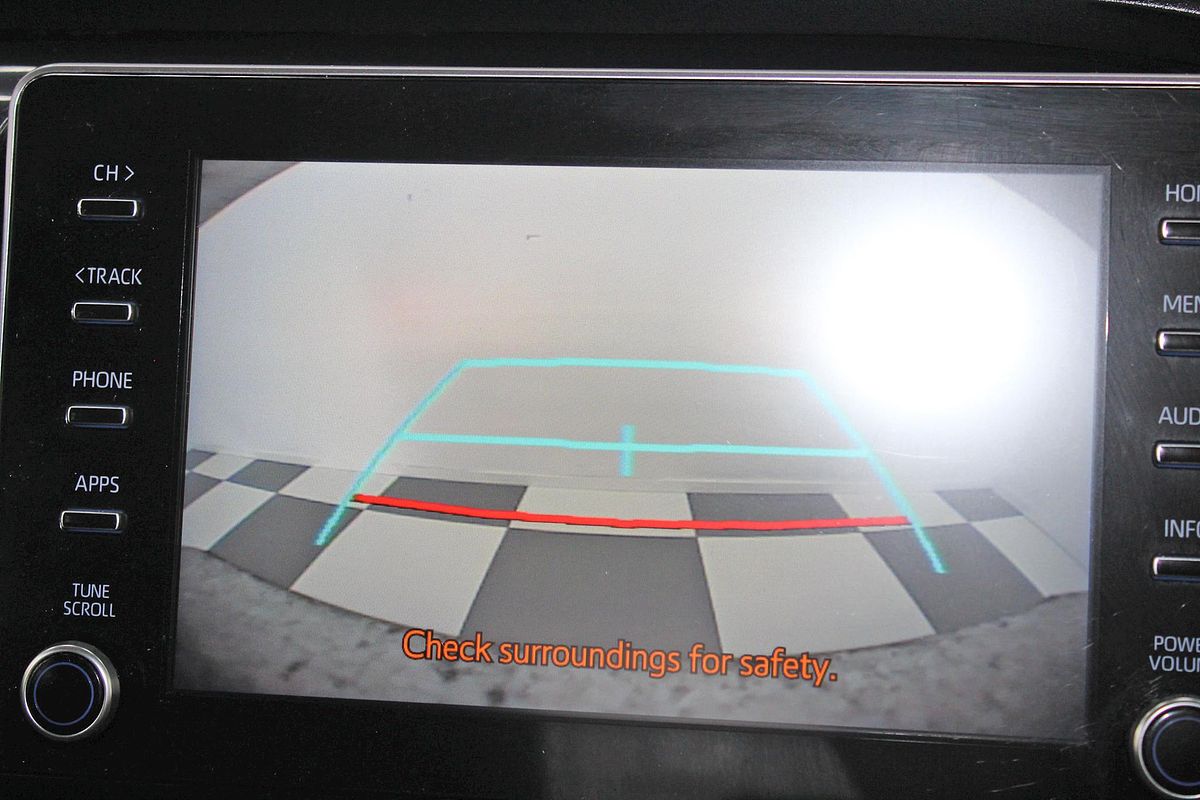 2020 Toyota Hilux Workmate in WHITE Used Ute Burleigh Heads QLD