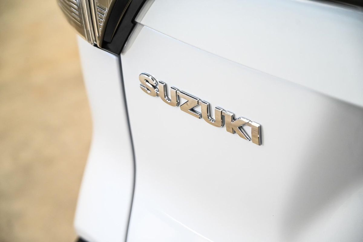 2023 Suzuki S-Cross ALLGRIP Prestige JYB