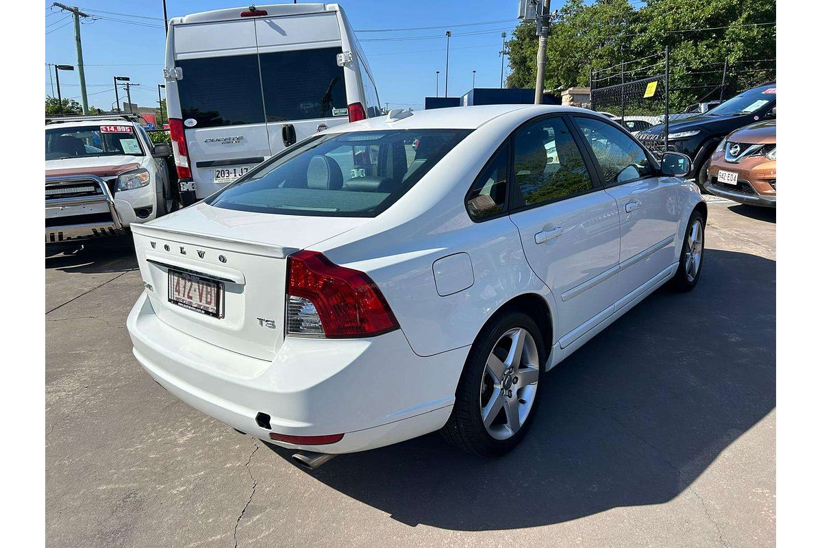 2011 Volvo S40 T5 S