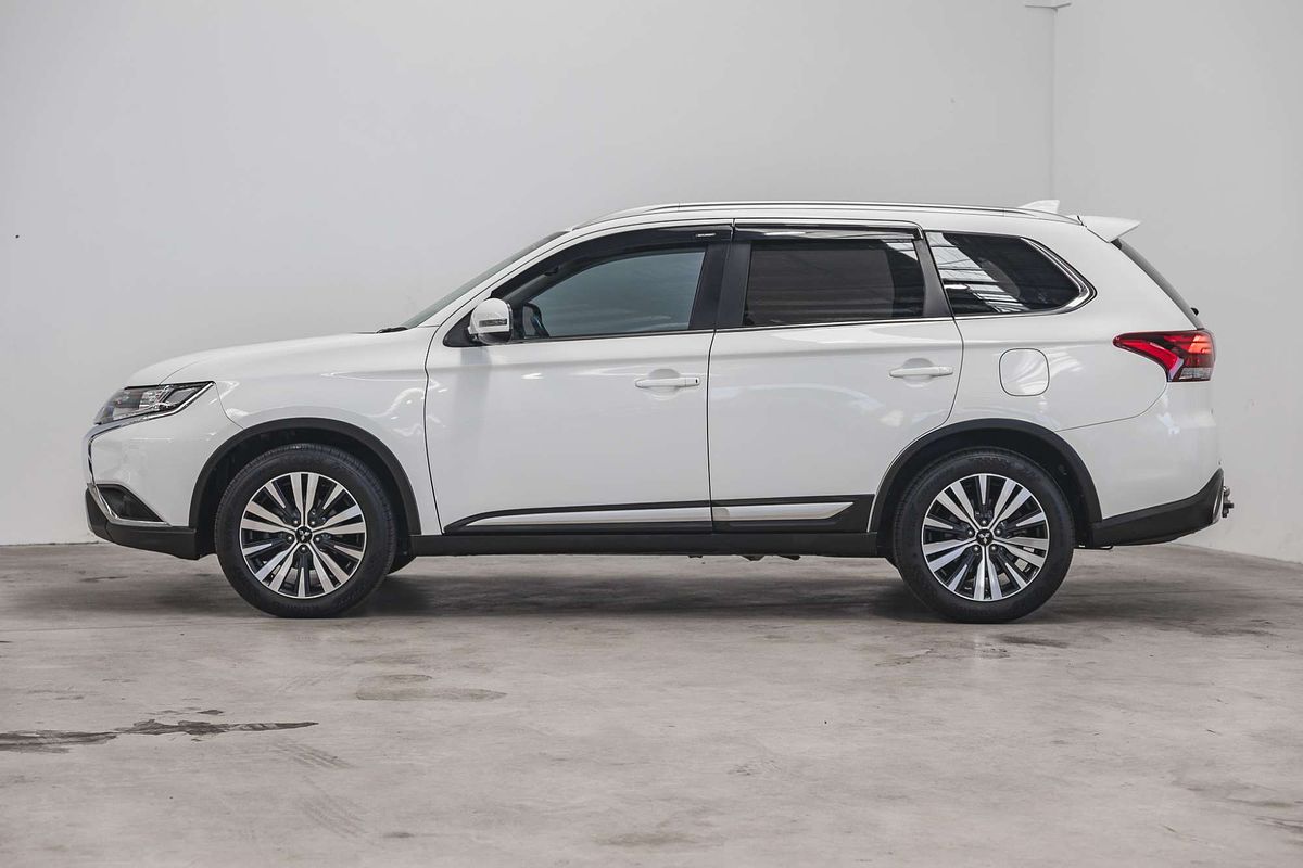 2021 Mitsubishi Outlander LS ZL