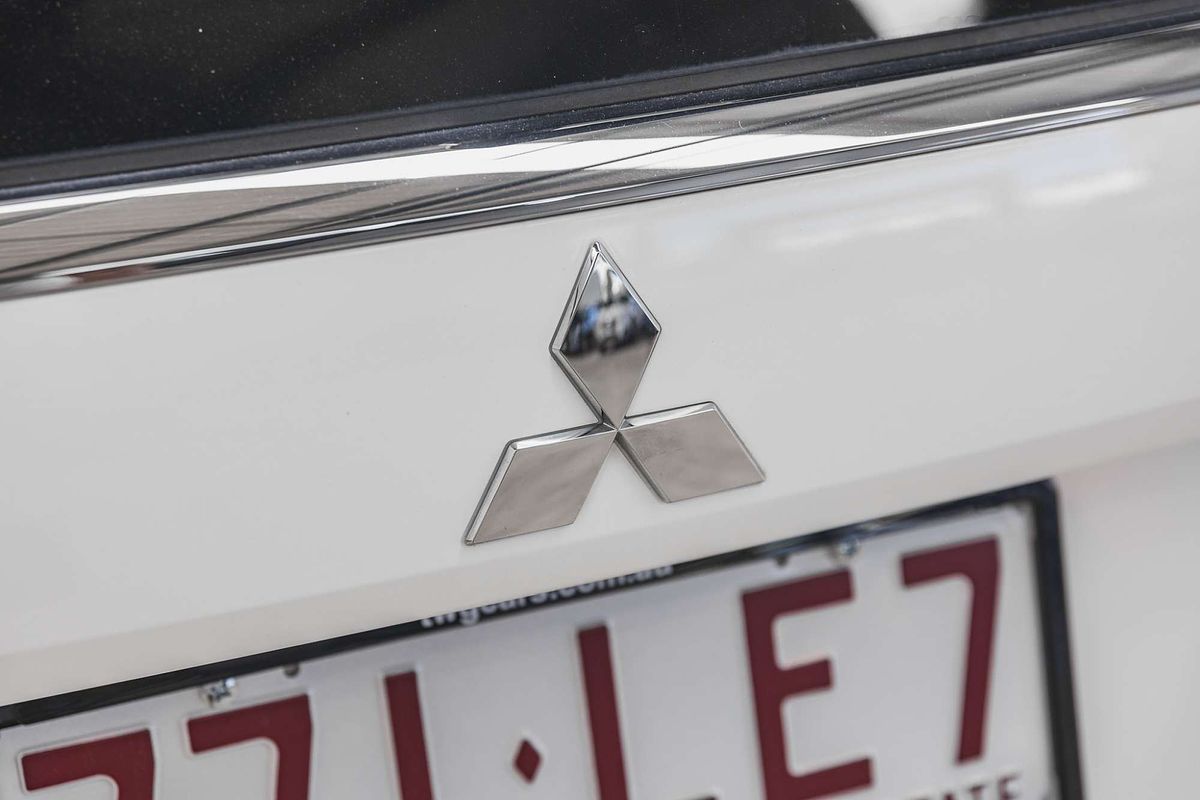 2021 Mitsubishi Outlander LS ZL