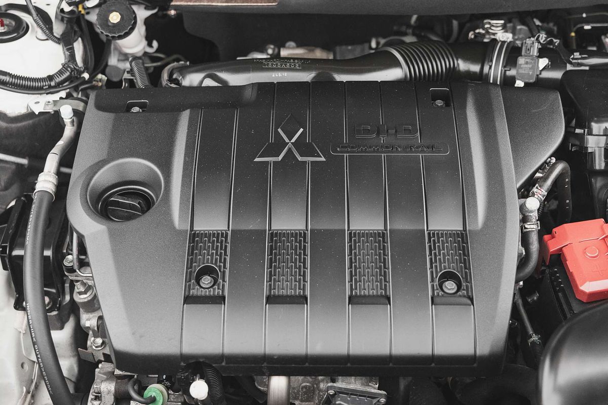 2021 Mitsubishi Outlander LS ZL