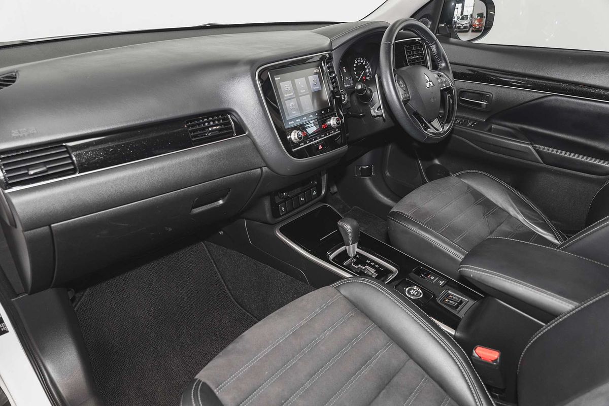 2021 Mitsubishi Outlander LS ZL