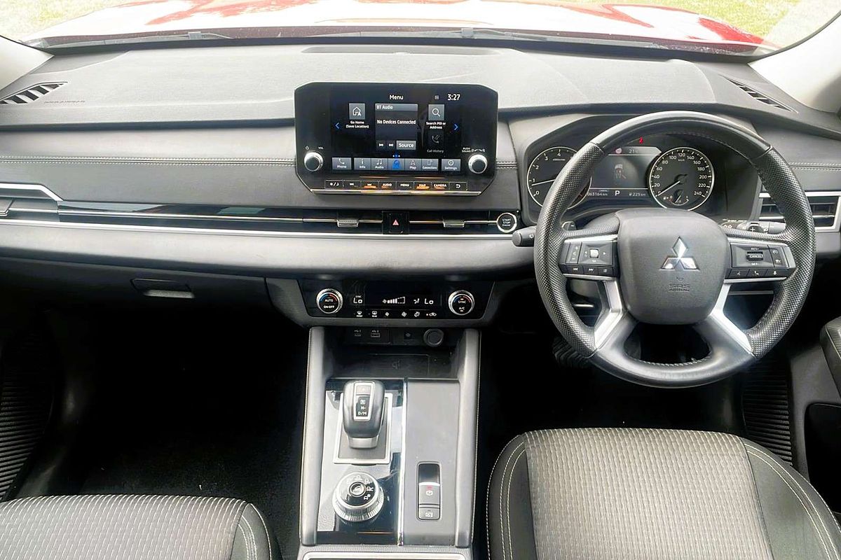 2022 Mitsubishi Outlander LS ZM