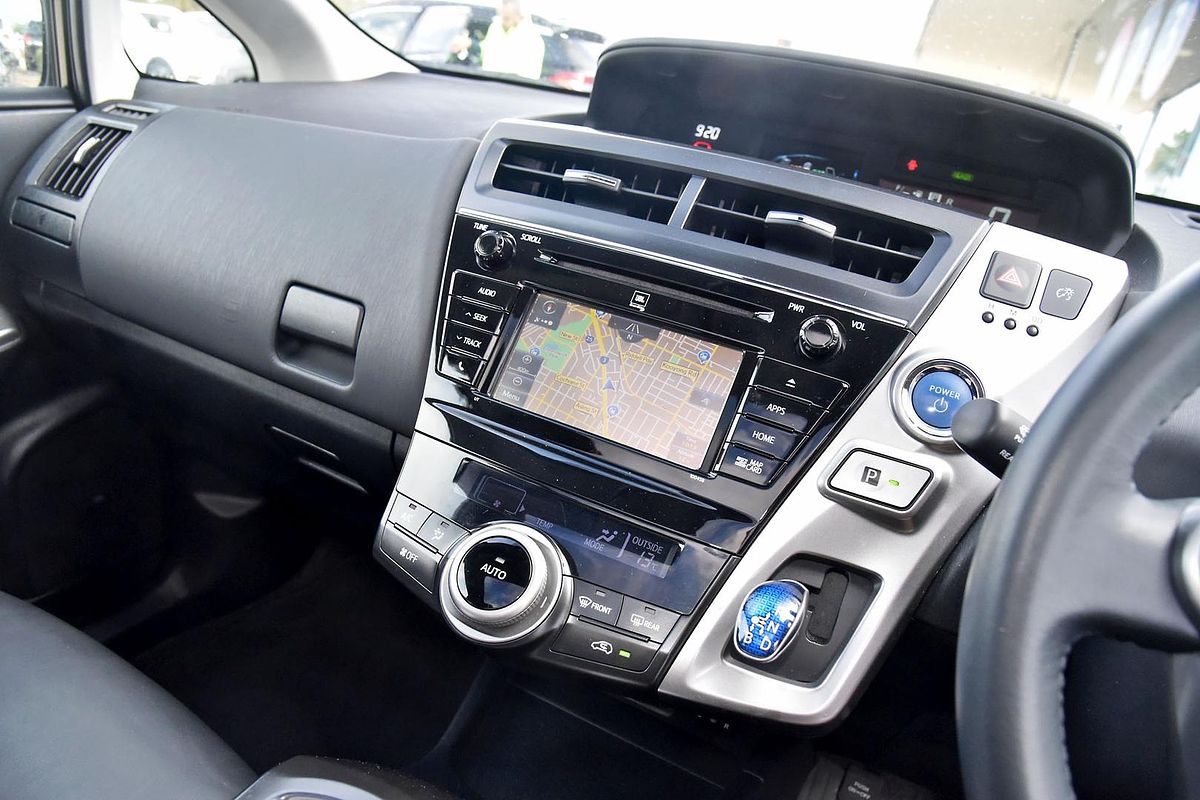 2020 Toyota Prius V i-Tech ZVW40R