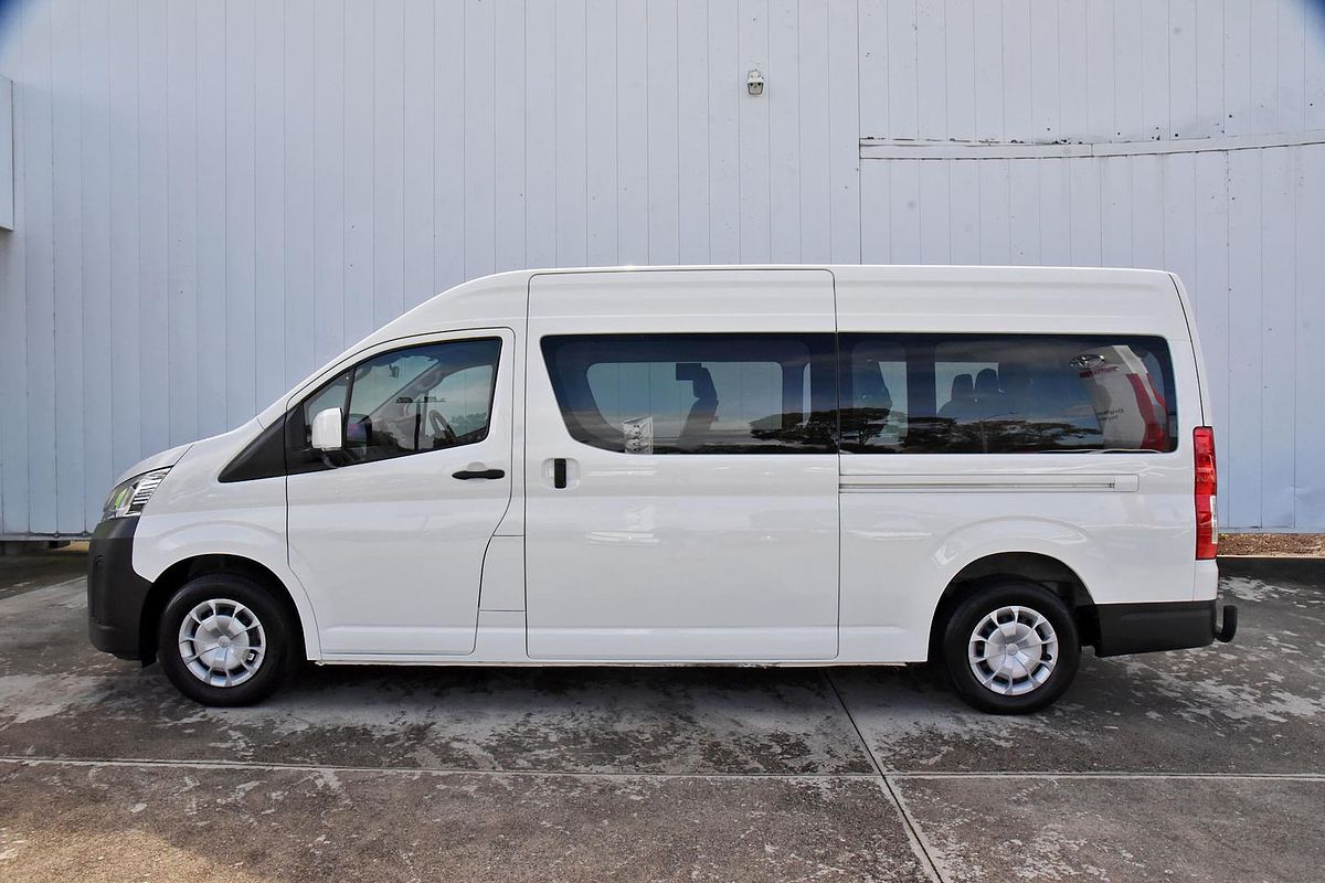 2019 Toyota Hiace Commuter TRH223R