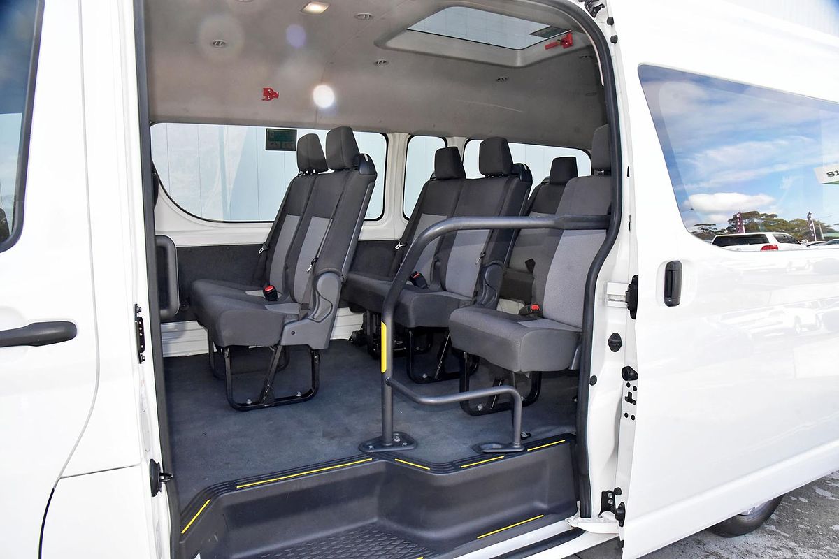 2019 Toyota Hiace Commuter TRH223R