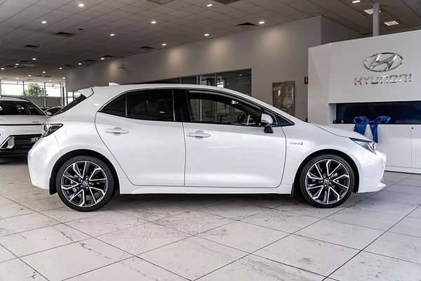 2021 Toyota Corolla ZR Hybrid ZWE211R