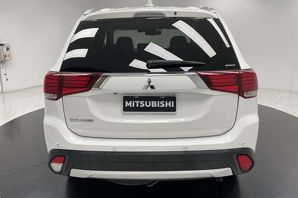 2017 Mitsubishi Outlander Exceed ZK