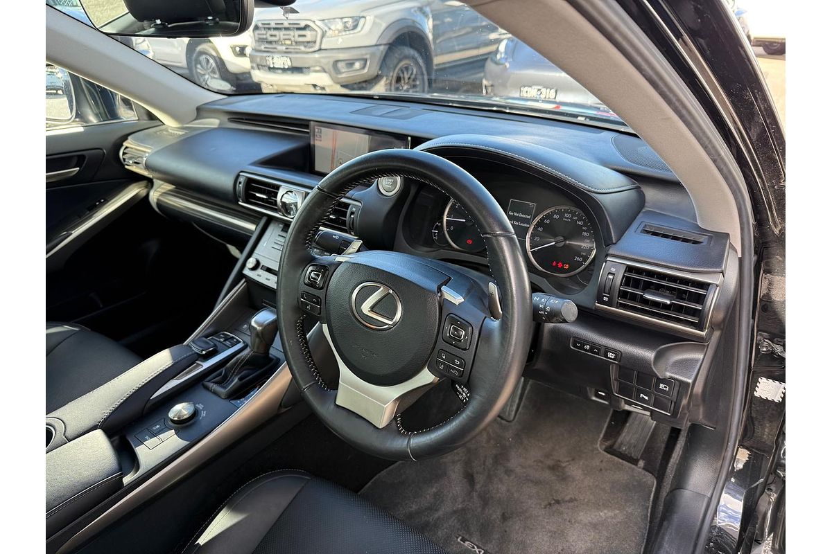 2018 Lexus IS IS300 Luxury ASE30R