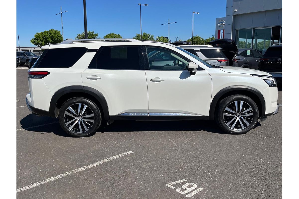 2023 Nissan Pathfinder Ti-L R53